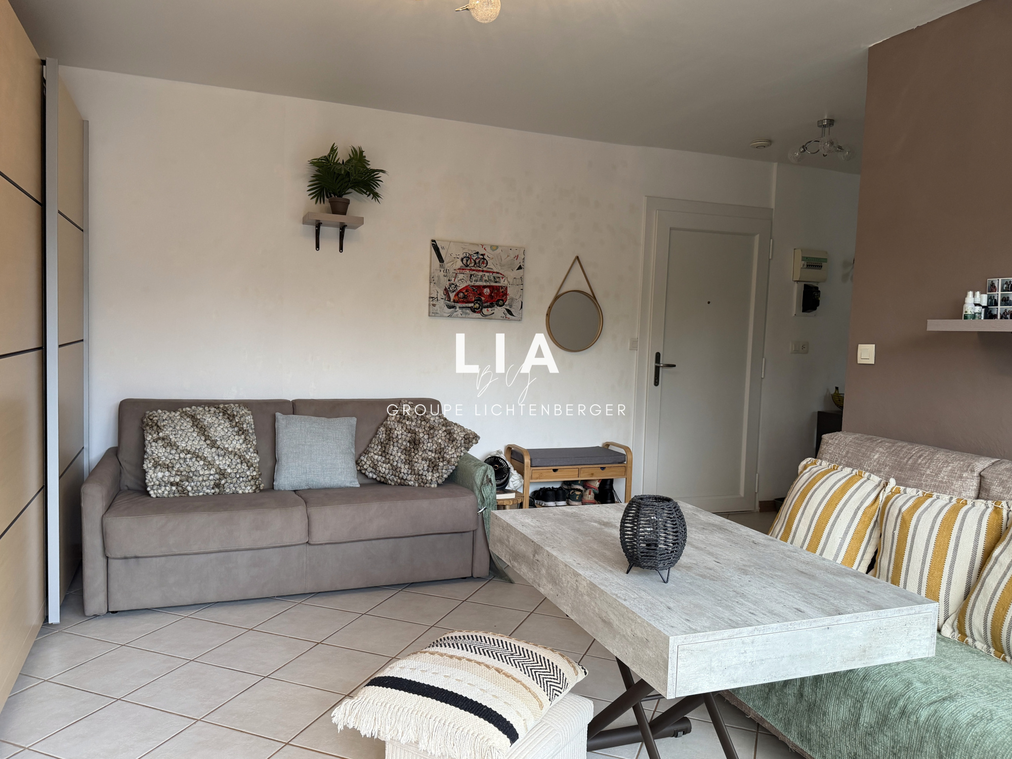 TRESSERVE - Grand studio de 29m2 avec balcon, cave et parkin